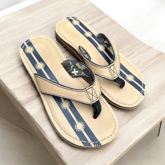 Clarks Shoes - Clark’s Stylish Beige and Blue Women's Sandals EUC 8M